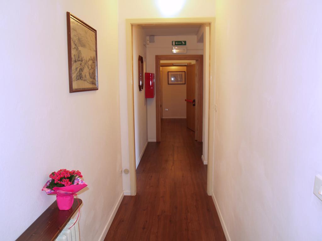 Hotel Rosalpina Riva del Garda Exterior photo